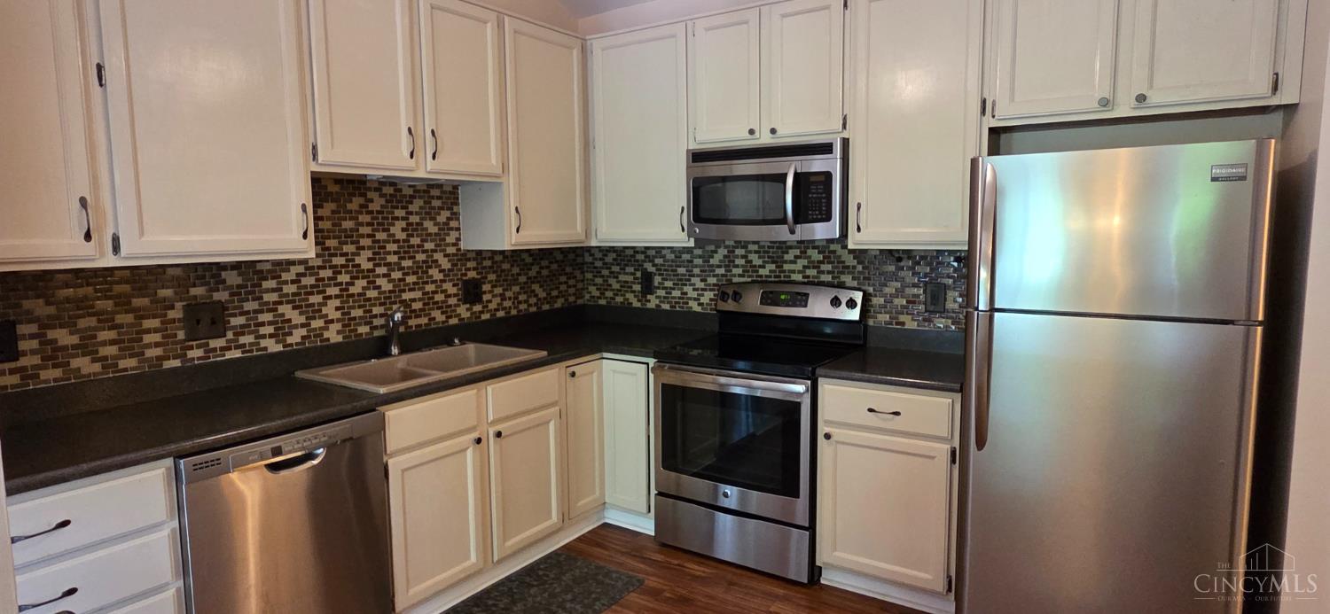 5149 Carriage Hill, Green Twp, OH, 45248 — photo 10