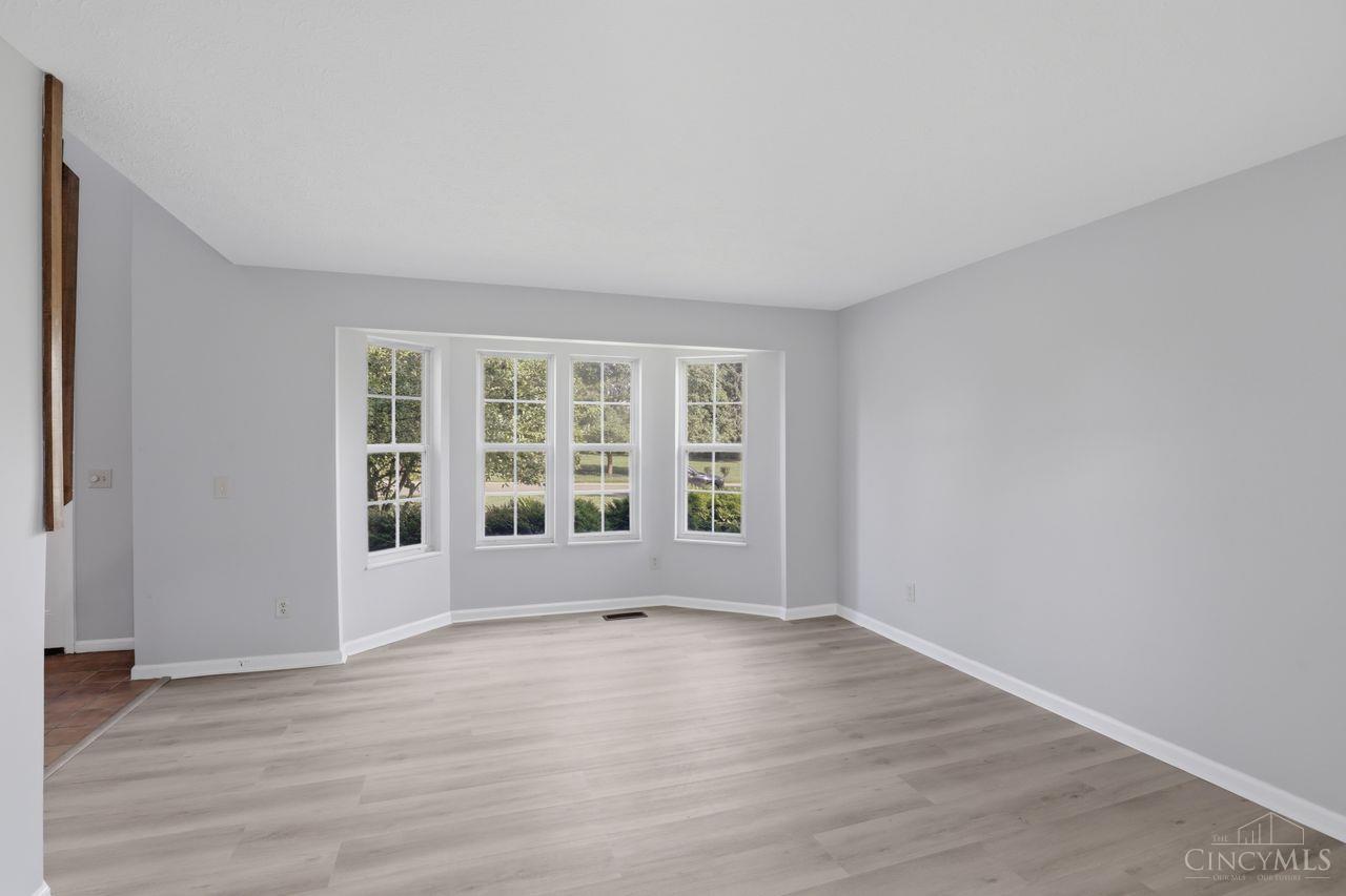 7112 Royale Drive, Liberty Twp, OH, 45011 — photo 8