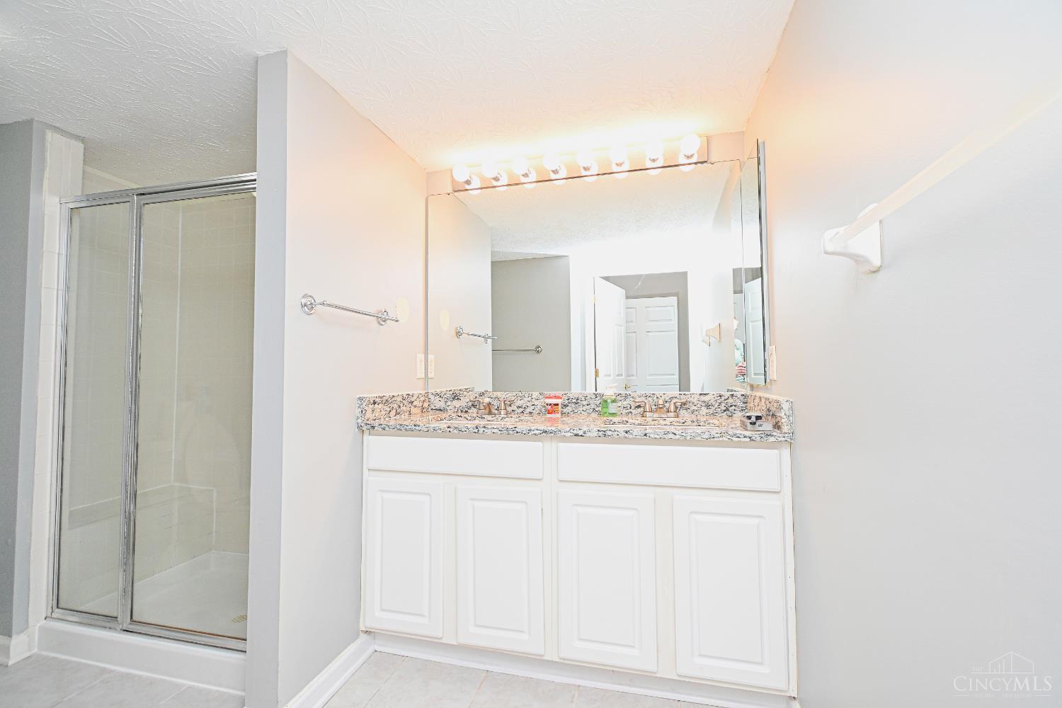 7224 Baltic Court, Newtown, OH, 45244 — photo 15