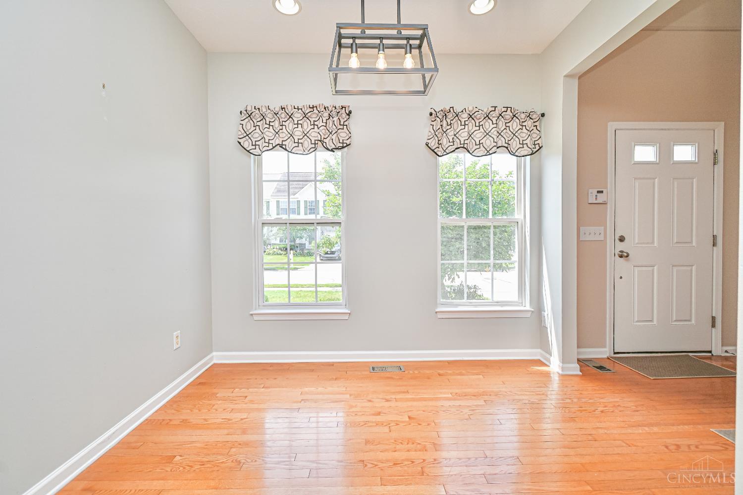 7224 Baltic Court, Newtown, OH, 45244 — photo 4