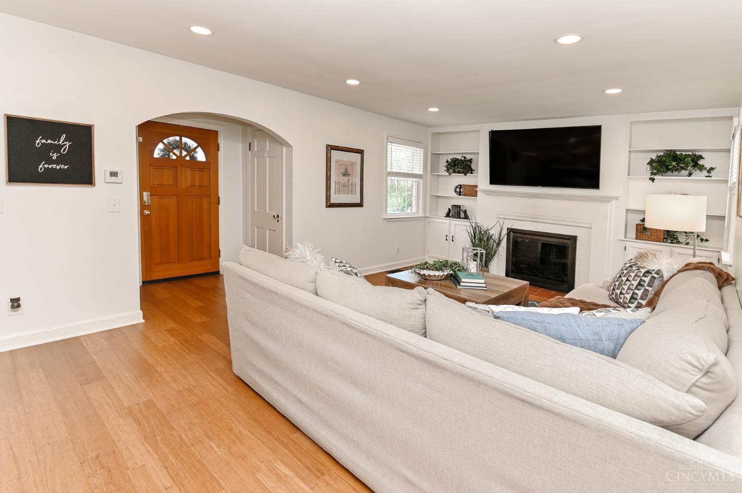 2530 Moundview Drive, Norwood, OH, 45212 — photo 5