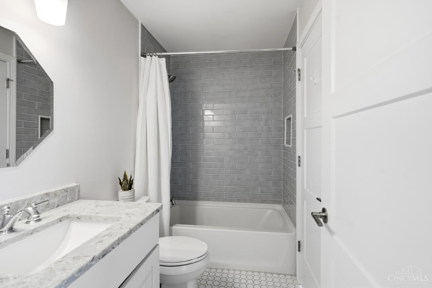 3212 Walworth Avenue, Cincinnati, OH, 45226 — photo 33