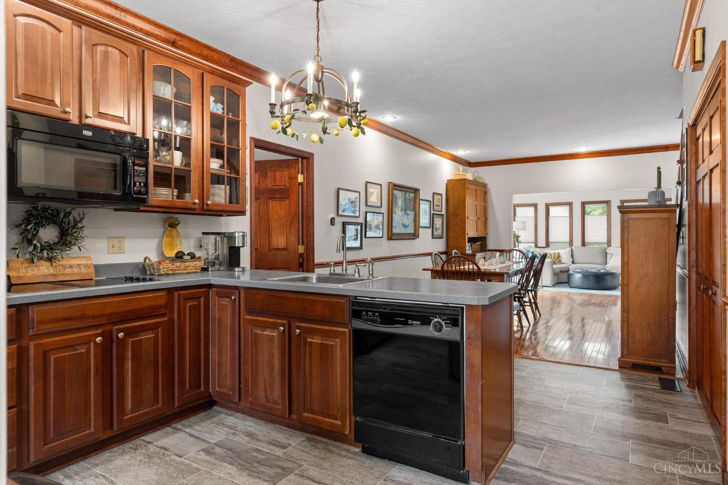 307 Leyland Park Drive, Wilmington, OH, 45177 — photo 6