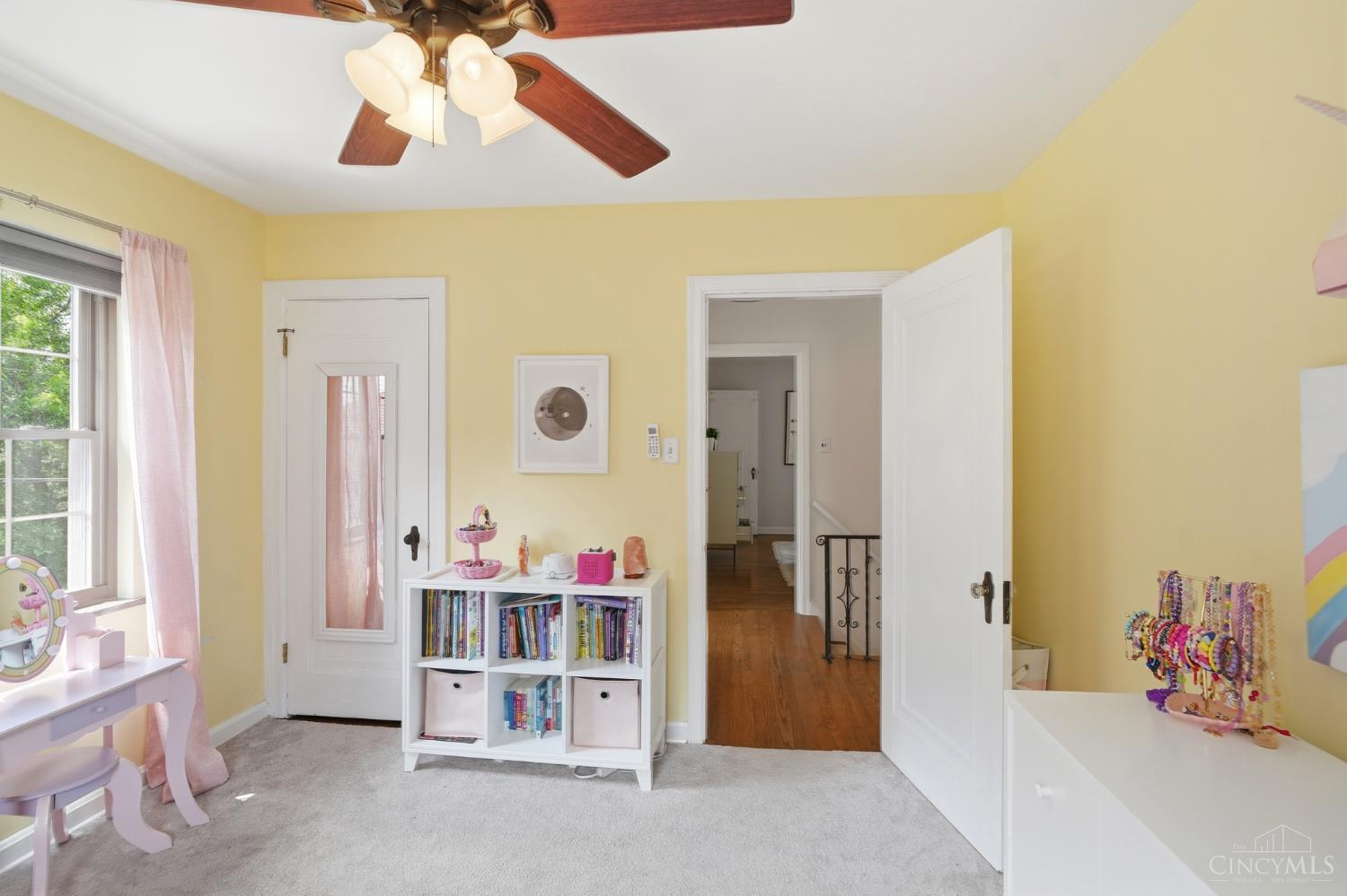 3863 Drakewood Drive