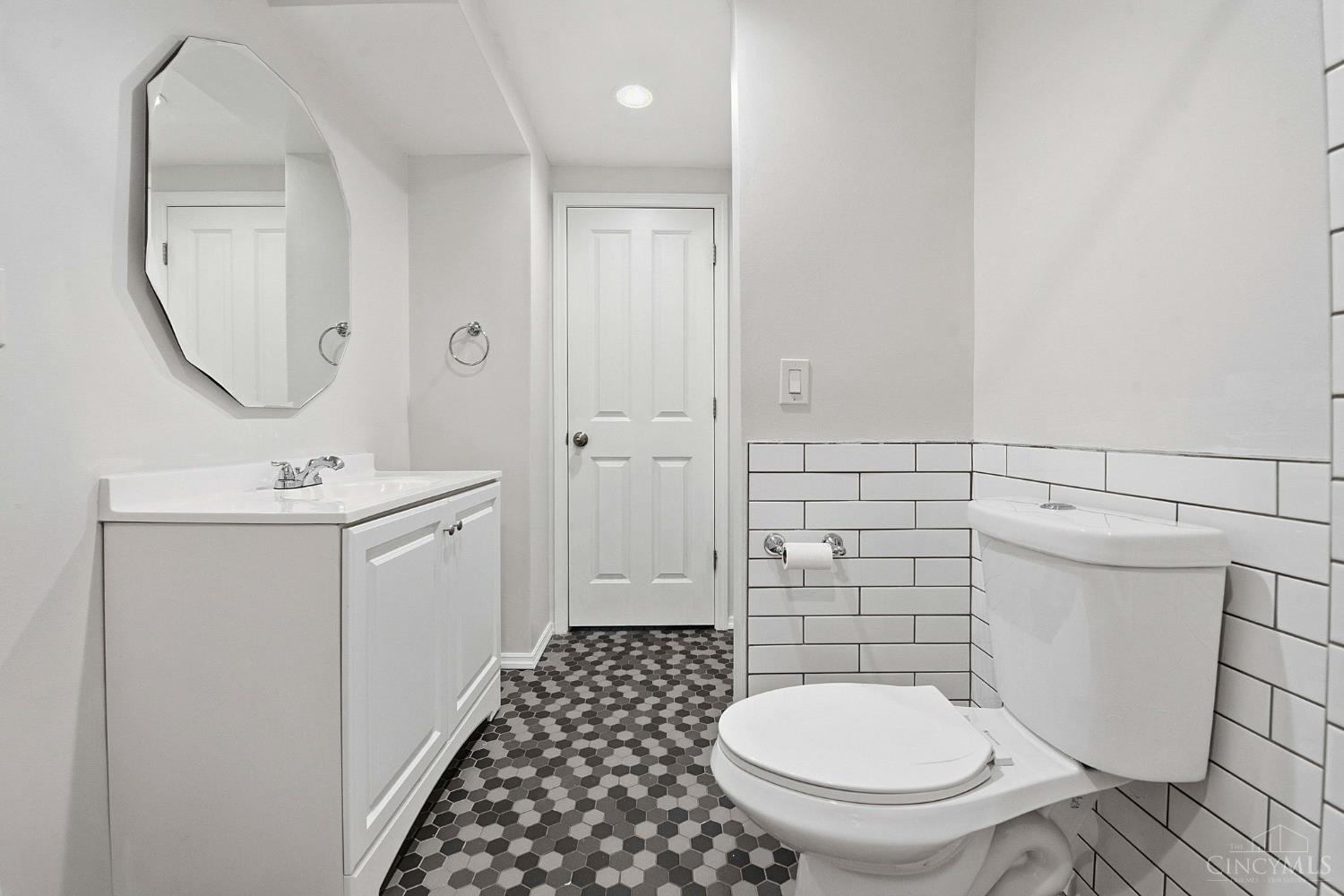 4294 Mayhew Avenue, Delhi Twp, OH, 45238 — photo 35