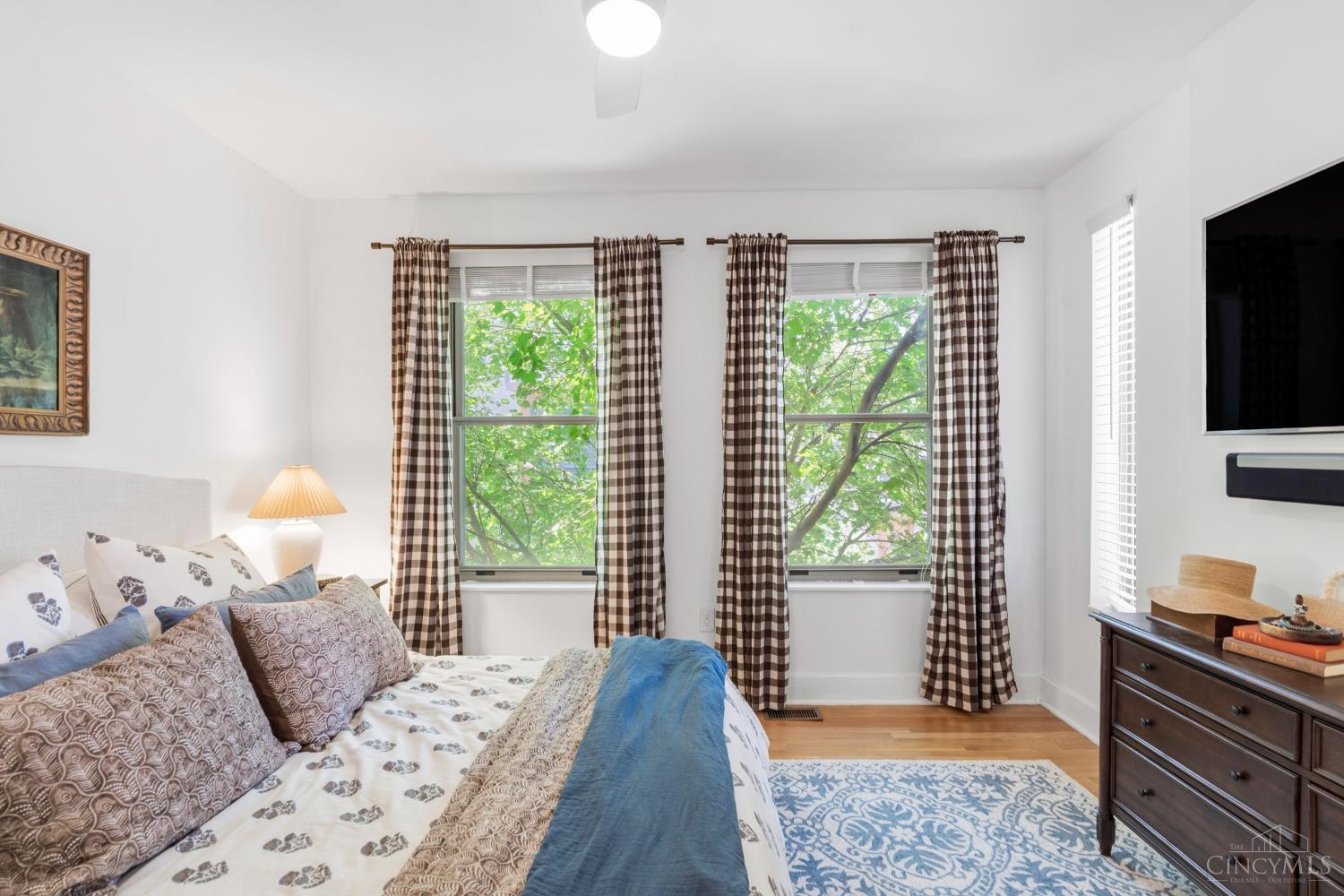 11 Mercer Street, Cincinnati, OH, 45202 — photo 34