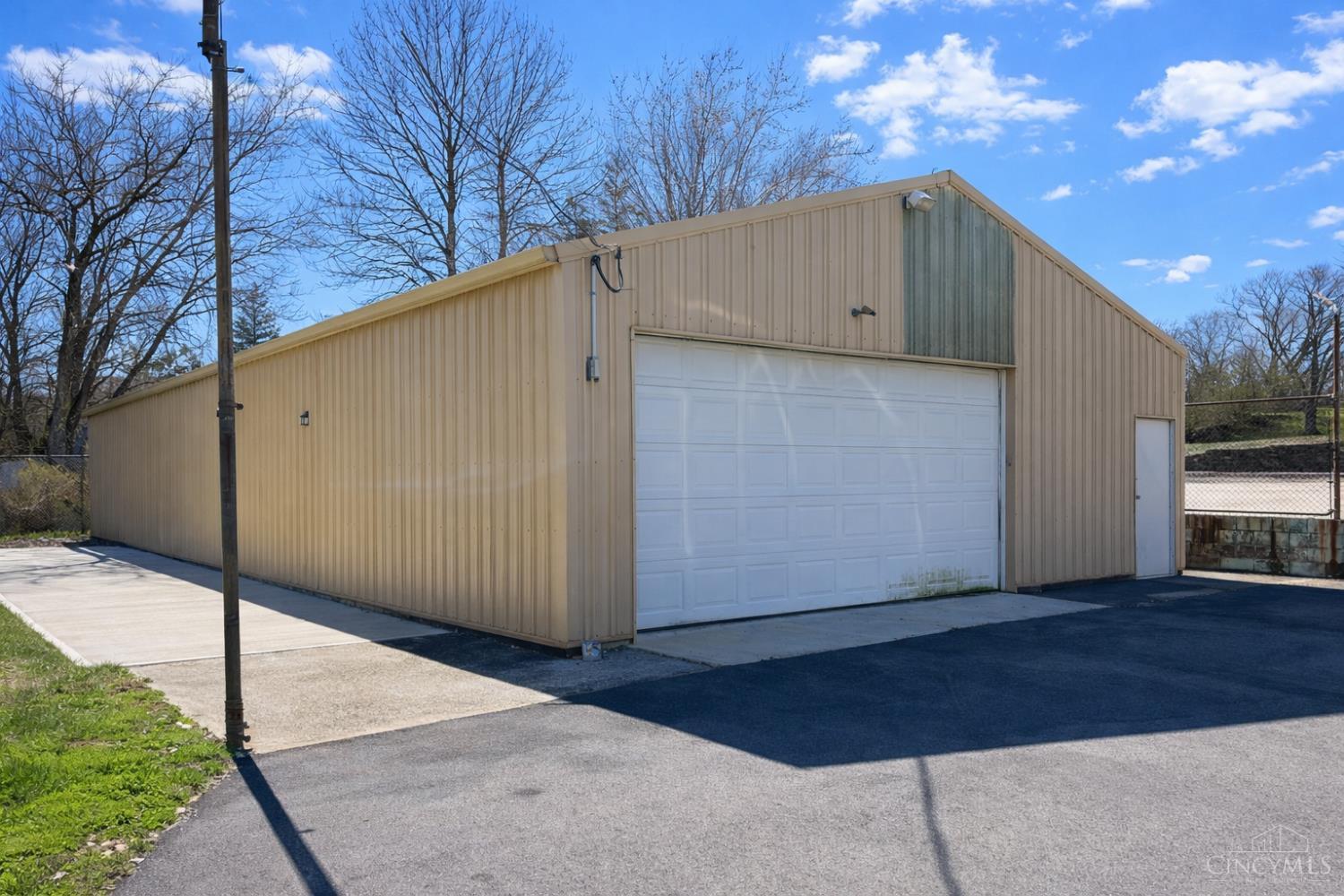3301 Camvic Terrace #B, Cheviot, OH, 45211
