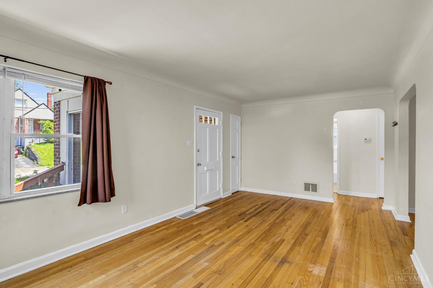 3725 Norwich Lane, Cincinnati, OH, 45220 — photo 6