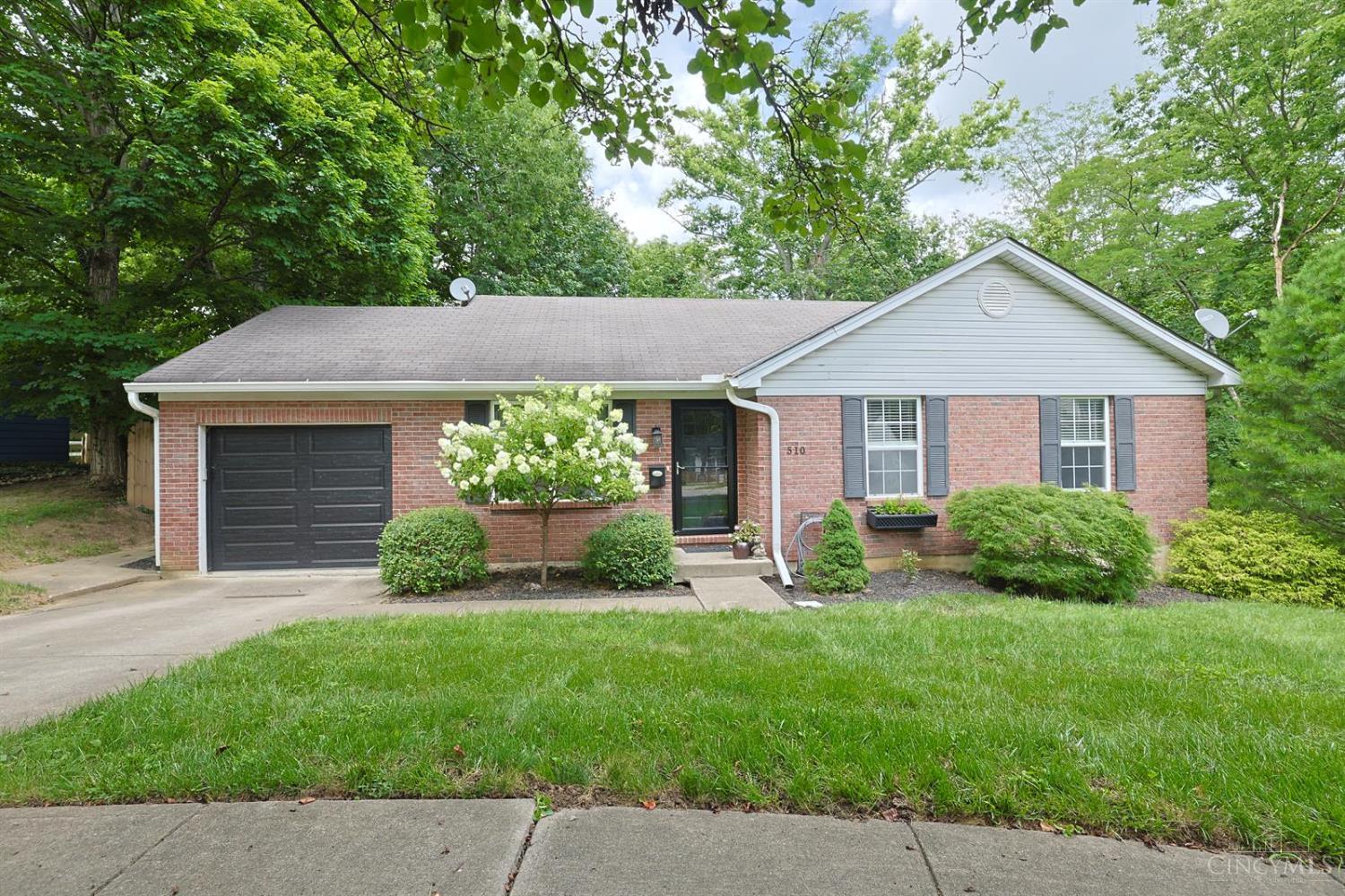 Homes for sale in Loveland, OH | 510 Navaho Dr, Loveland, OH 45140 | MLS# 1885806