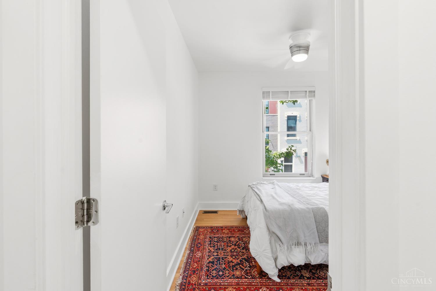 11 Mercer Street, Cincinnati, OH, 45202 — photo 28