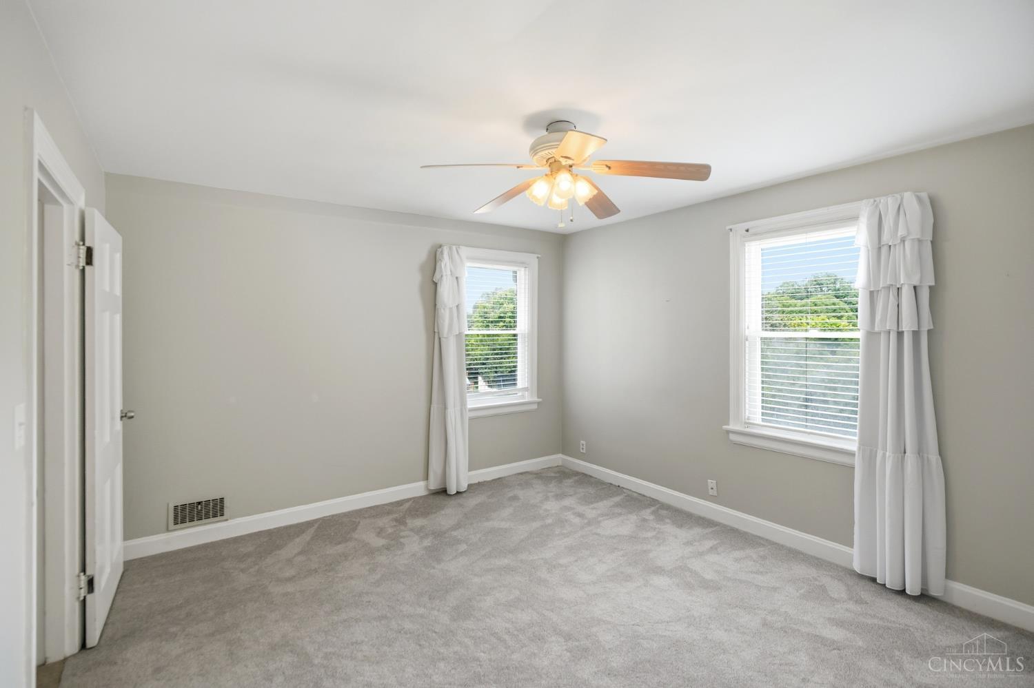 3748 Middlebrook Avenue, Cincinnati, OH, 45208 — photo 38