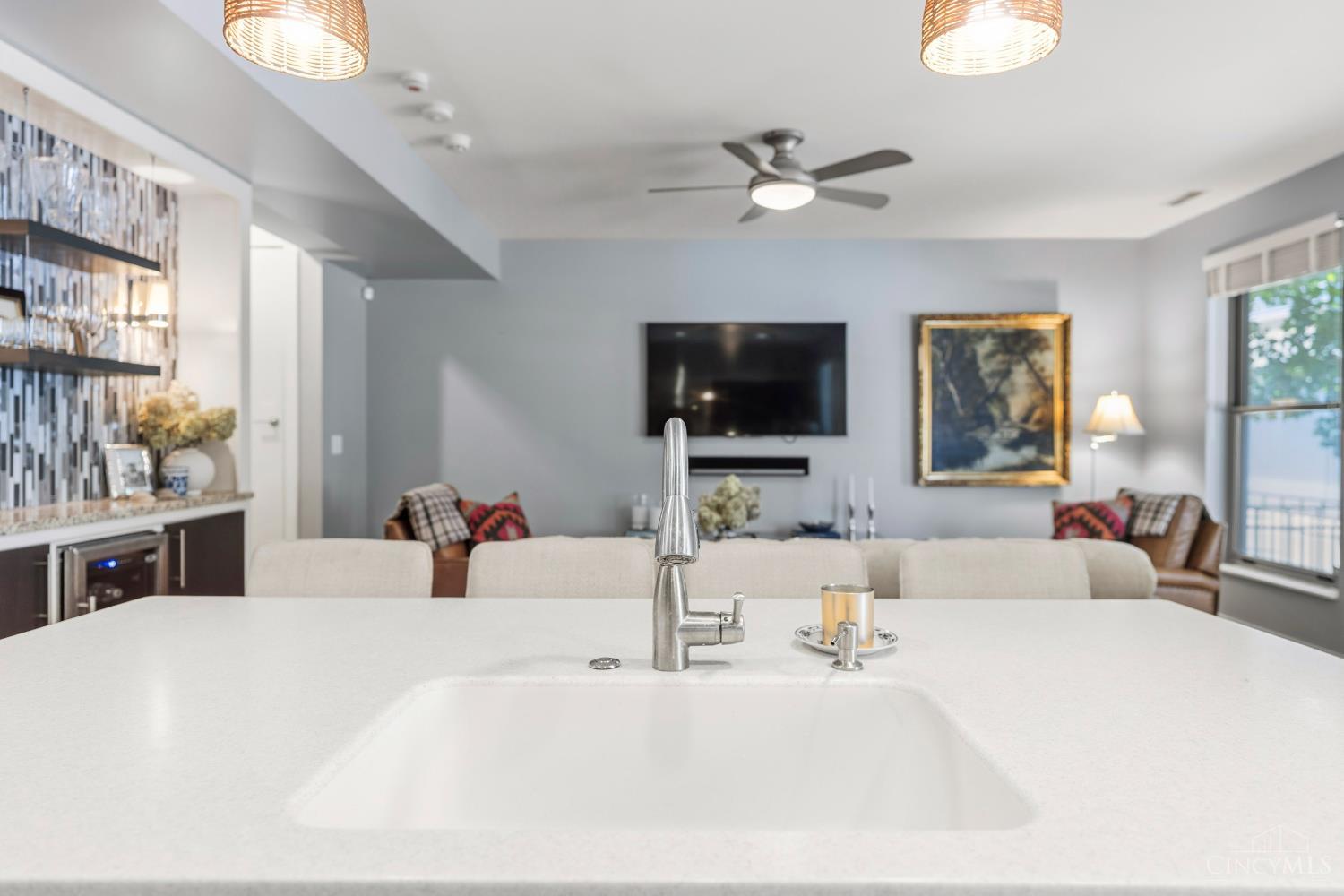 11 Mercer Street, Cincinnati, OH, 45202 — photo 15