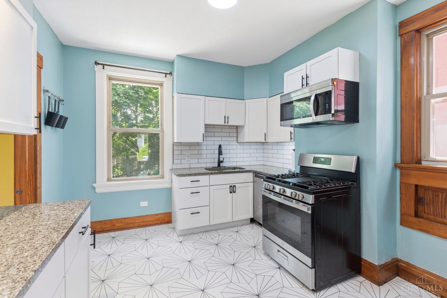 564 Considine Avenue, Cincinnati, OH, 45205 — photo 5