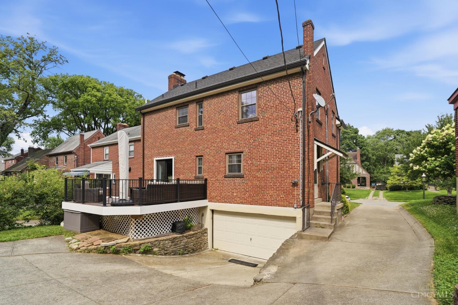 3863 Drakewood Drive