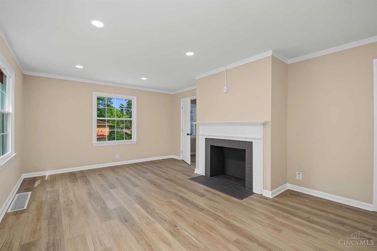 1660 Sunset Drive, Hamilton, OH, 45013 — photo 3