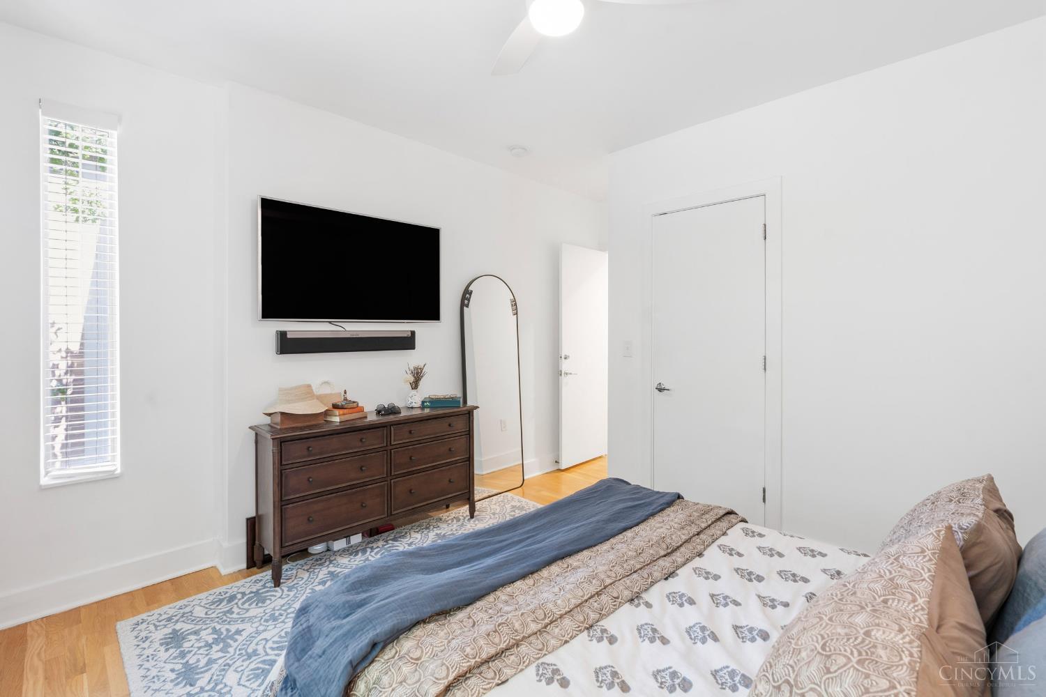 11 Mercer Street, Cincinnati, OH, 45202 — photo 35
