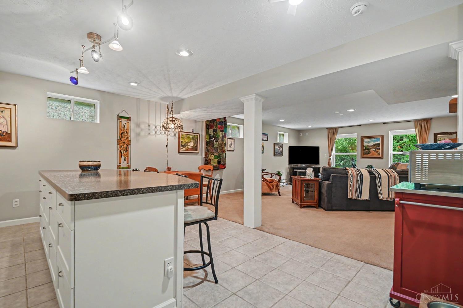 1022 Oak Forest Drive, Hamilton Twp, OH, 45152 — photo 25