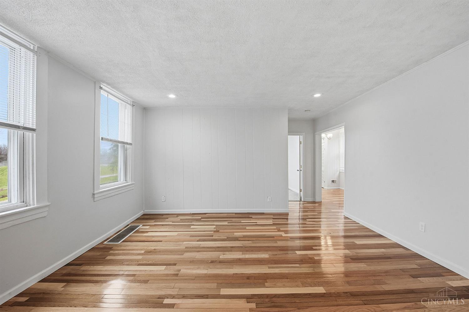 4294 Mayhew Avenue, Delhi Twp, OH, 45238 — photo 17