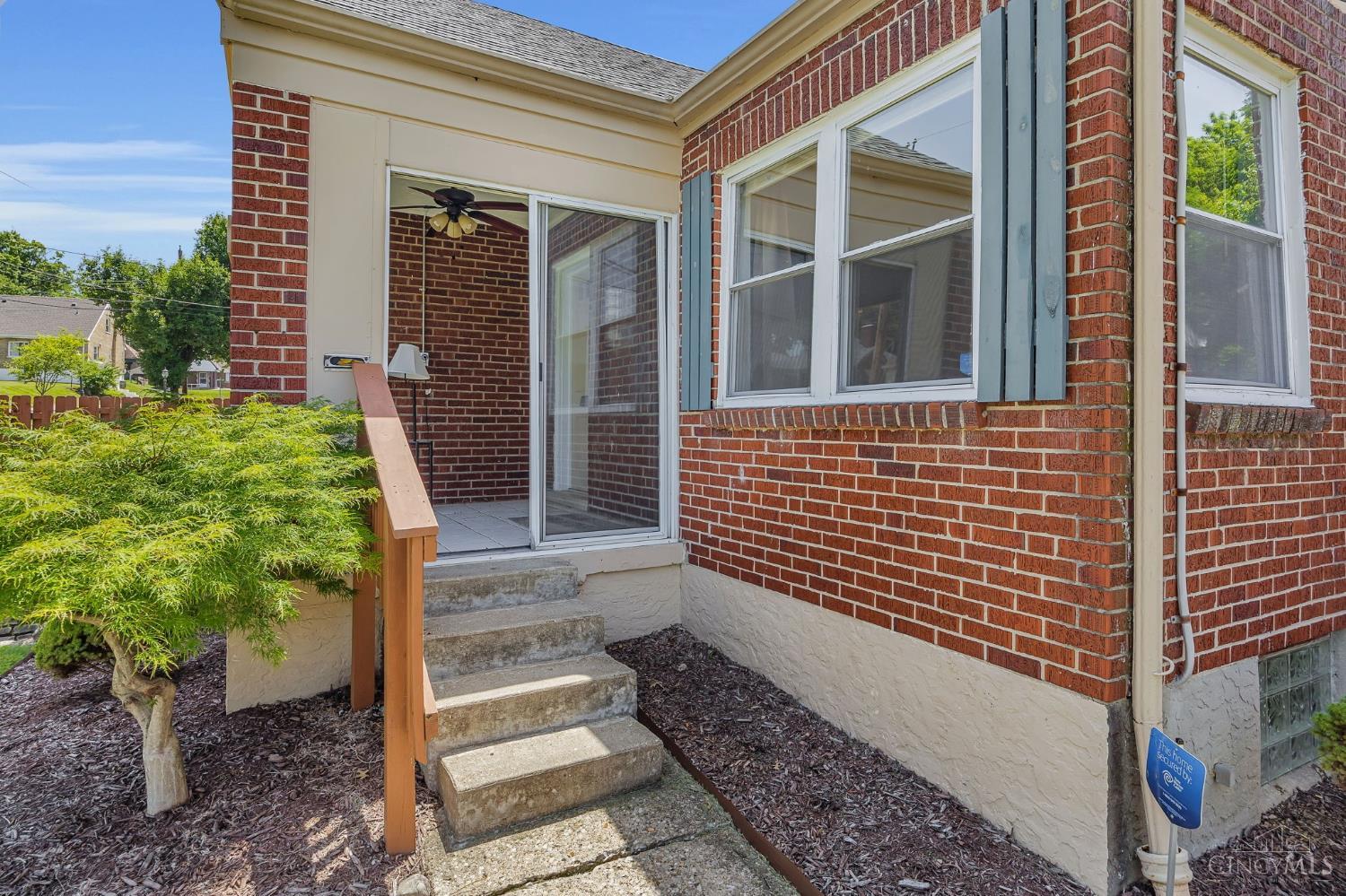 3725 Norwich Lane, Cincinnati, OH, 45220 — photo 3