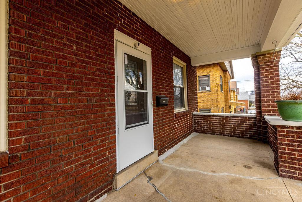 4458 Eighth Street, Cincinnati, OH, 45238 — photo 2
