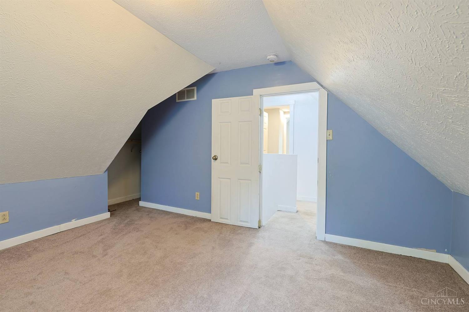11 Laurel Avenue, Milford, OH, 45150 — photo 28