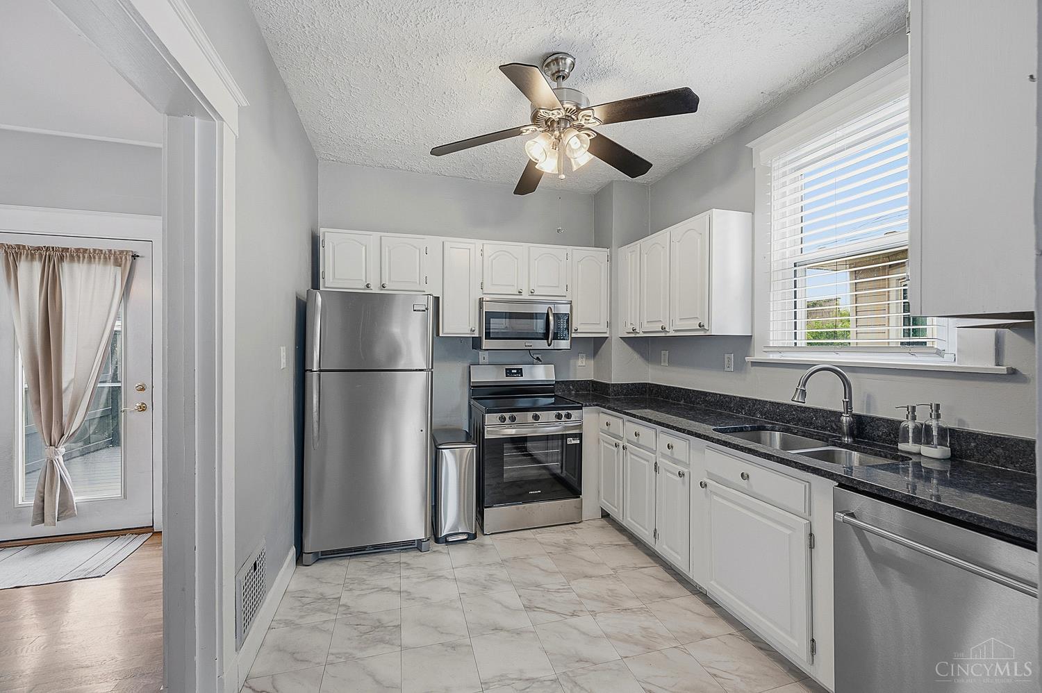 4327 Thirty First Avenue, Cincinnati, OH, 45209 — photo 16