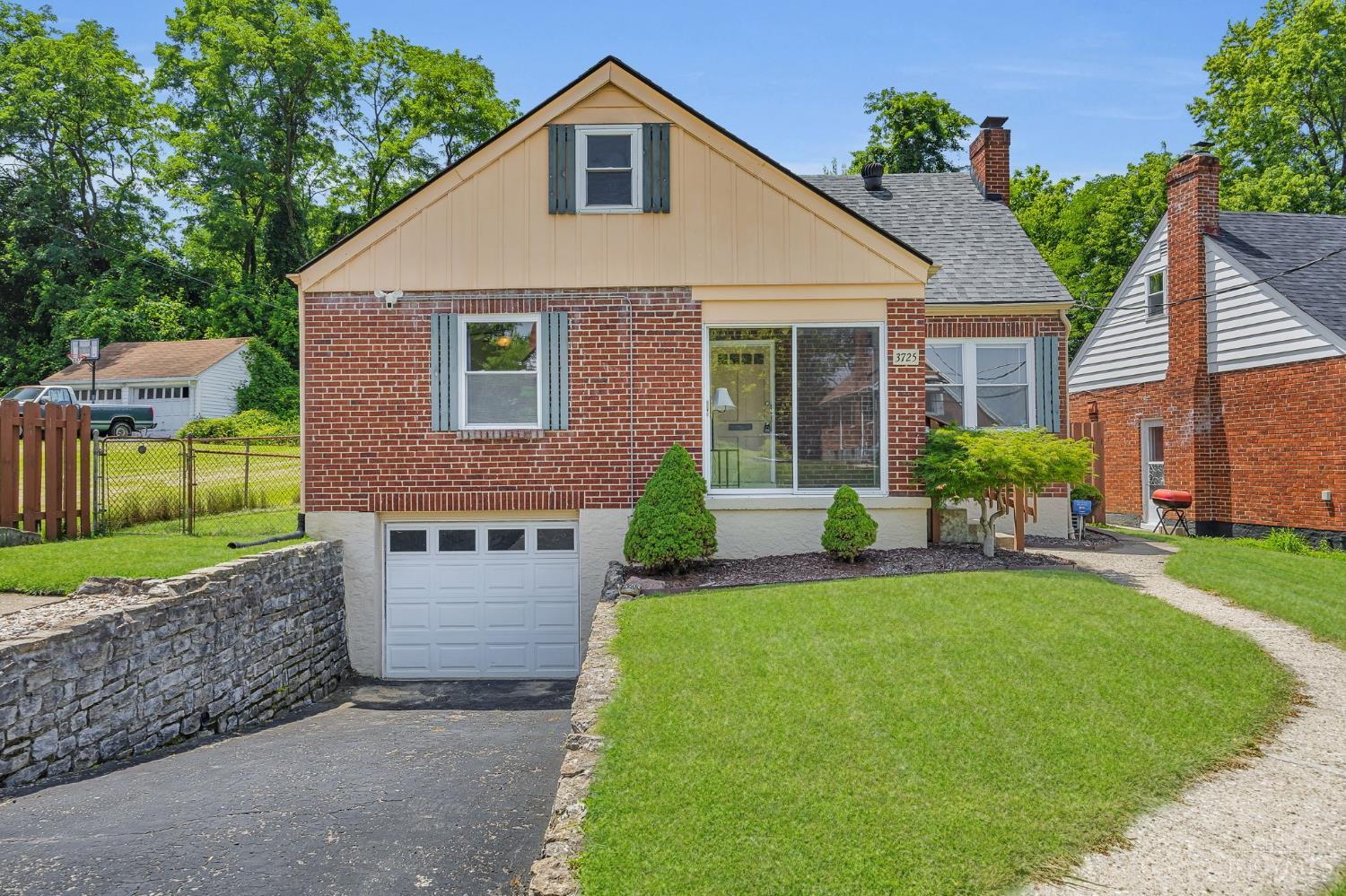 3725 Norwich Lane, Cincinnati, OH, 45220 — photo 2