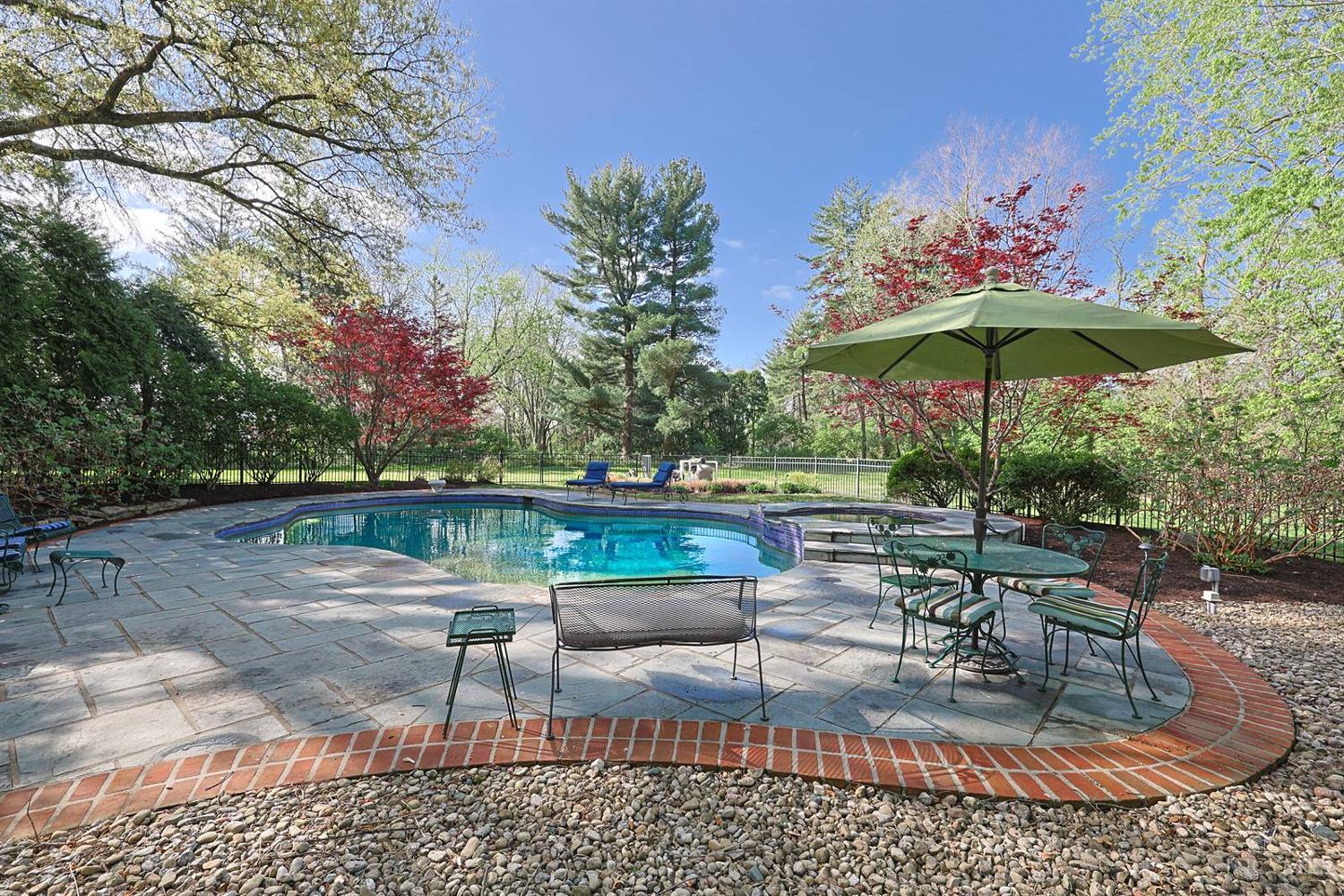5475 Waring Drive, Indian Hill, OH, 45243 — photo 42