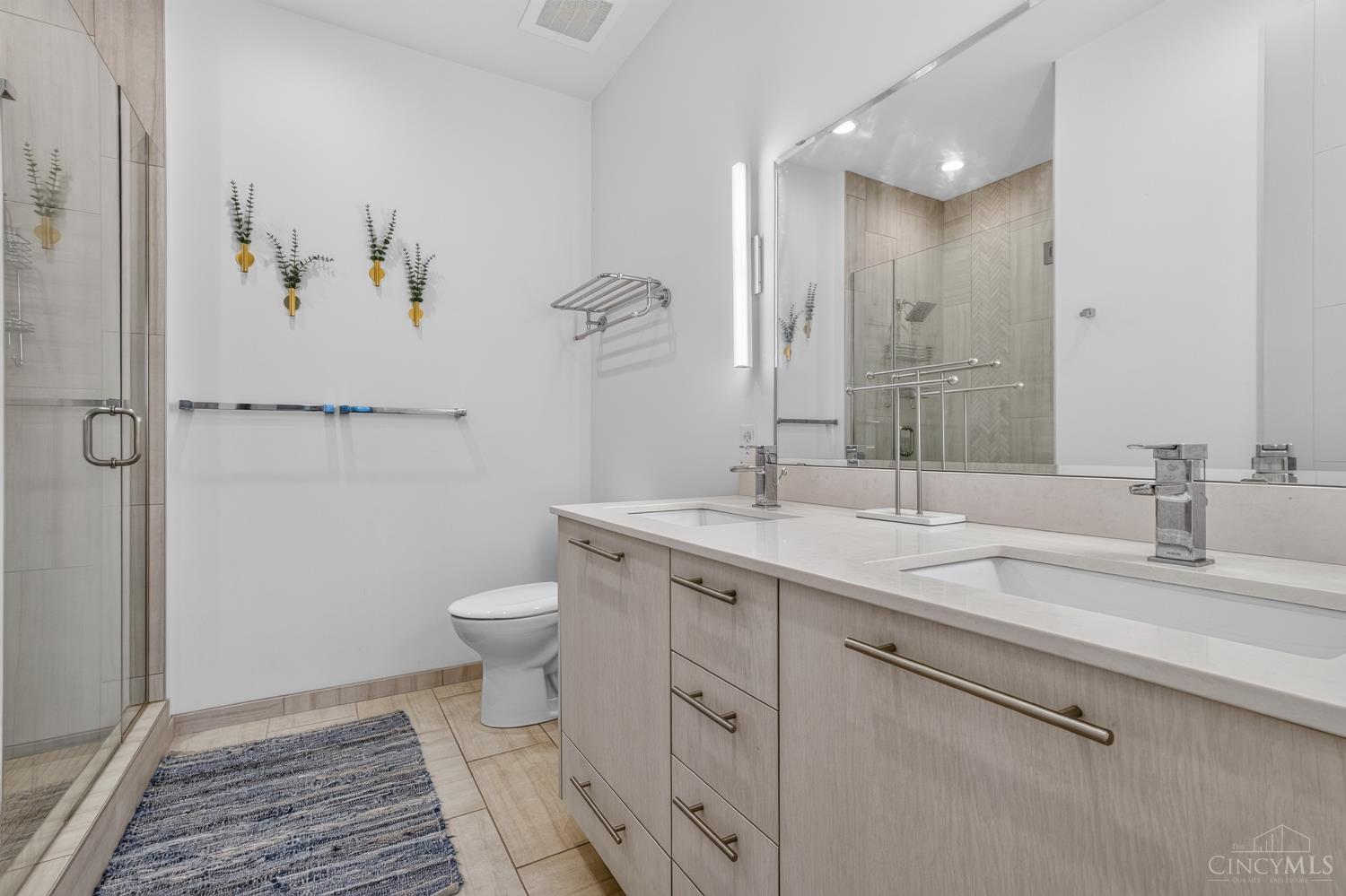 813 Broadway Street #302, Cincinnati, OH, 45202 — photo 13