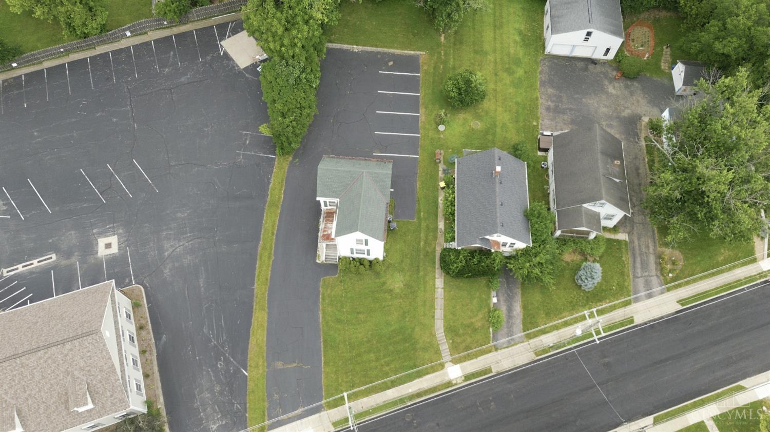 7816 Laurel Avenue, Madeira, OH, 45243 — photo 3