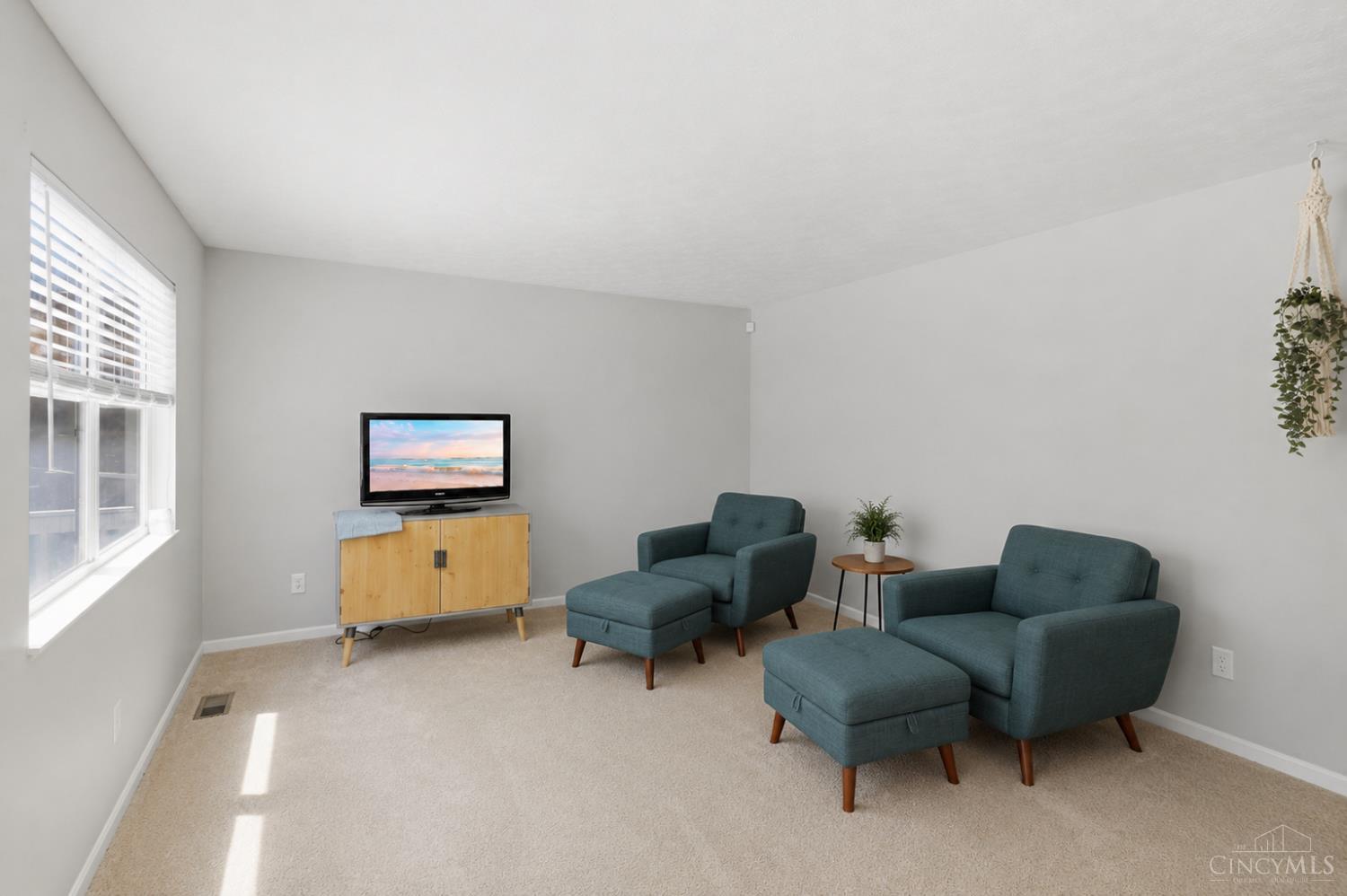 884 Venetian Terrace, Cincinnati, OH, 45224 — photo 12