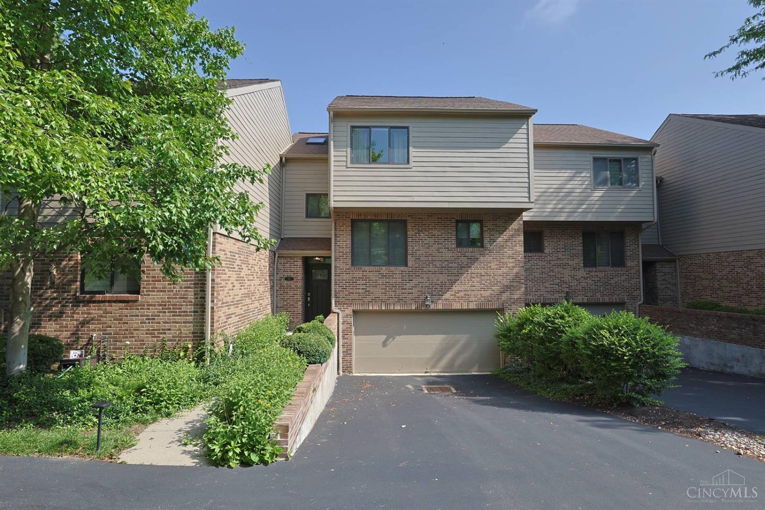 90 Carpenters Ridge, Blue Ash, OH, 45241
