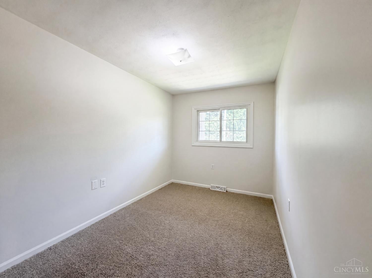 561 Nowlin Avenue, Greendale, IN, 47025 — photo 17