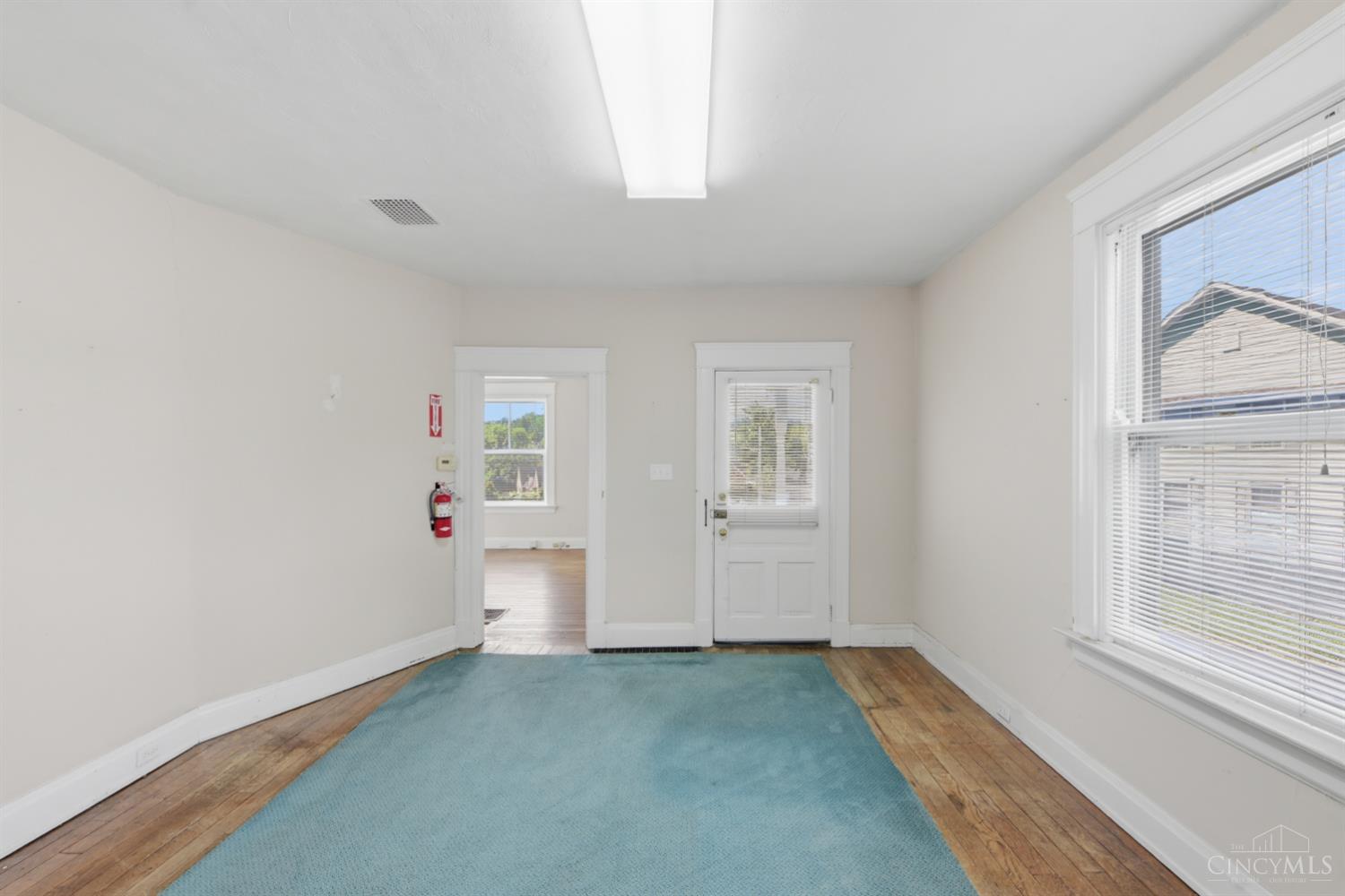 7816 Laurel Avenue, Madeira, OH, 45243 — photo 9