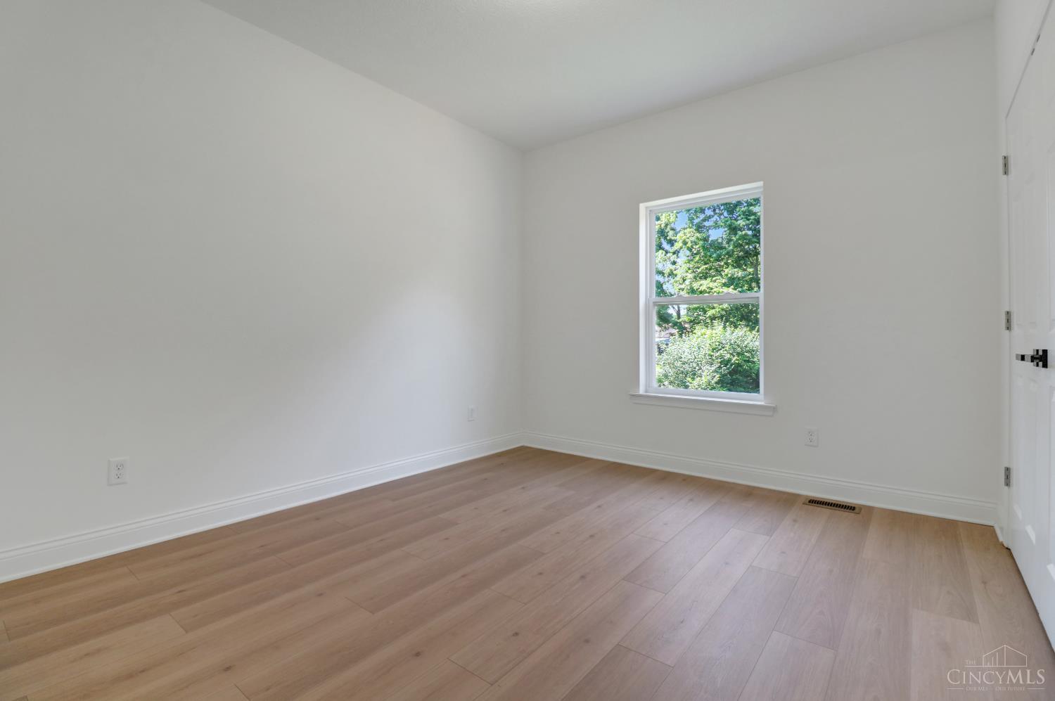 10125 Zumstein Avenue, Symmes Twp, OH, 45111 — photo 11