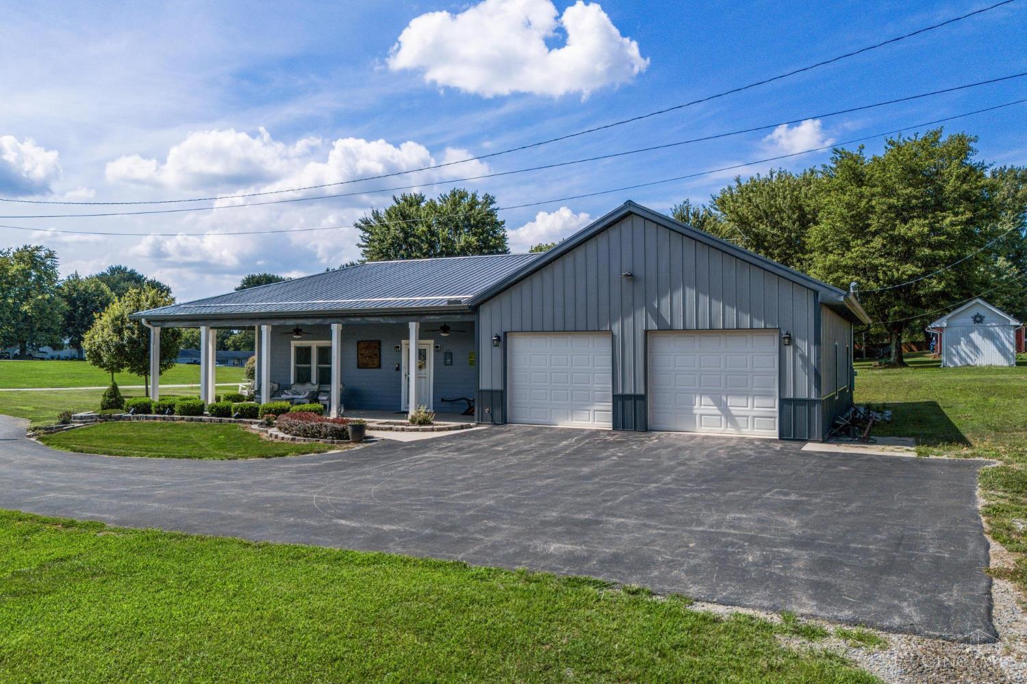 Homes for sale in New Vienna, OH | 80 Circle Dr, New Vienna, OH 45159 | MLS# 1886125