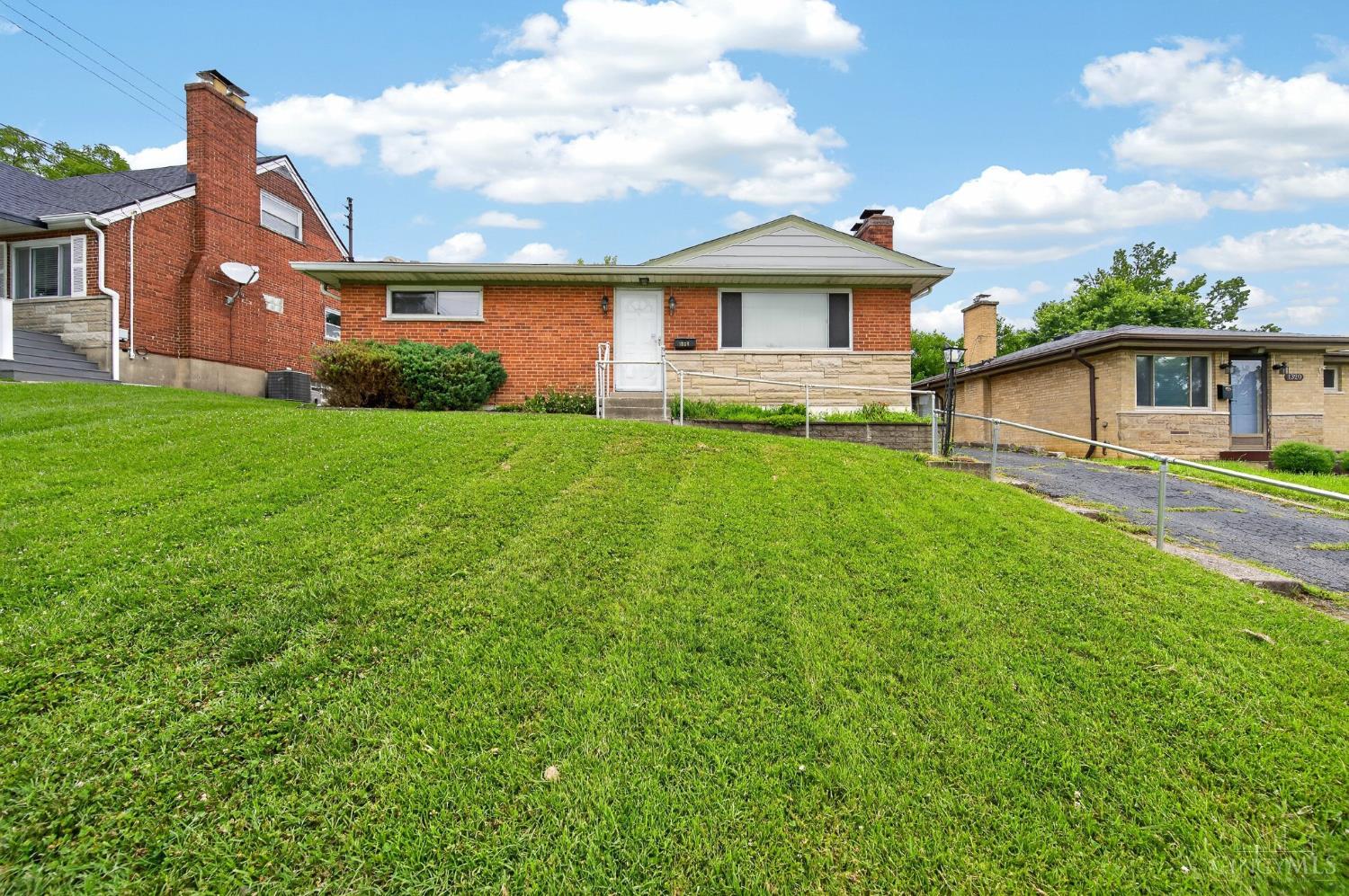 1324 Thurnridge Drive, Reading, OH, 45215 — photo 3