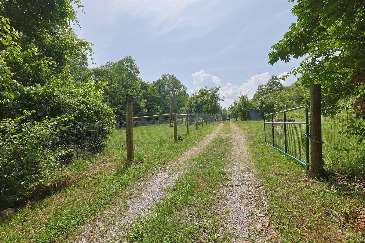 9560 Lockwood Hill Road, Colerain Twp, OH, 45247 — photo 4