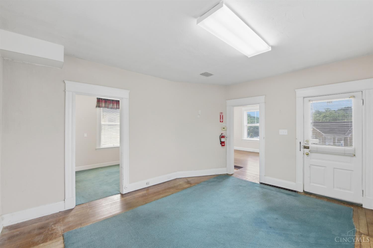 7816 Laurel Avenue, Madeira, OH, 45243 — photo 8