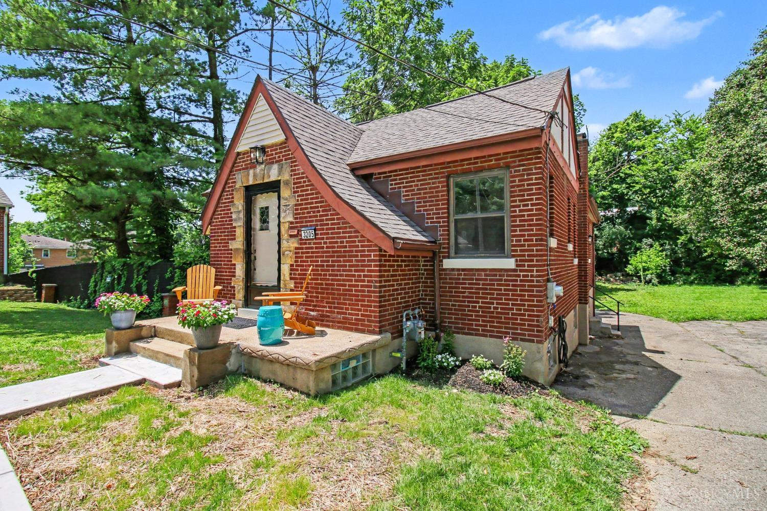 3205 Stanhope Avenue, Cincinnati, OH, 45211 — photo 3