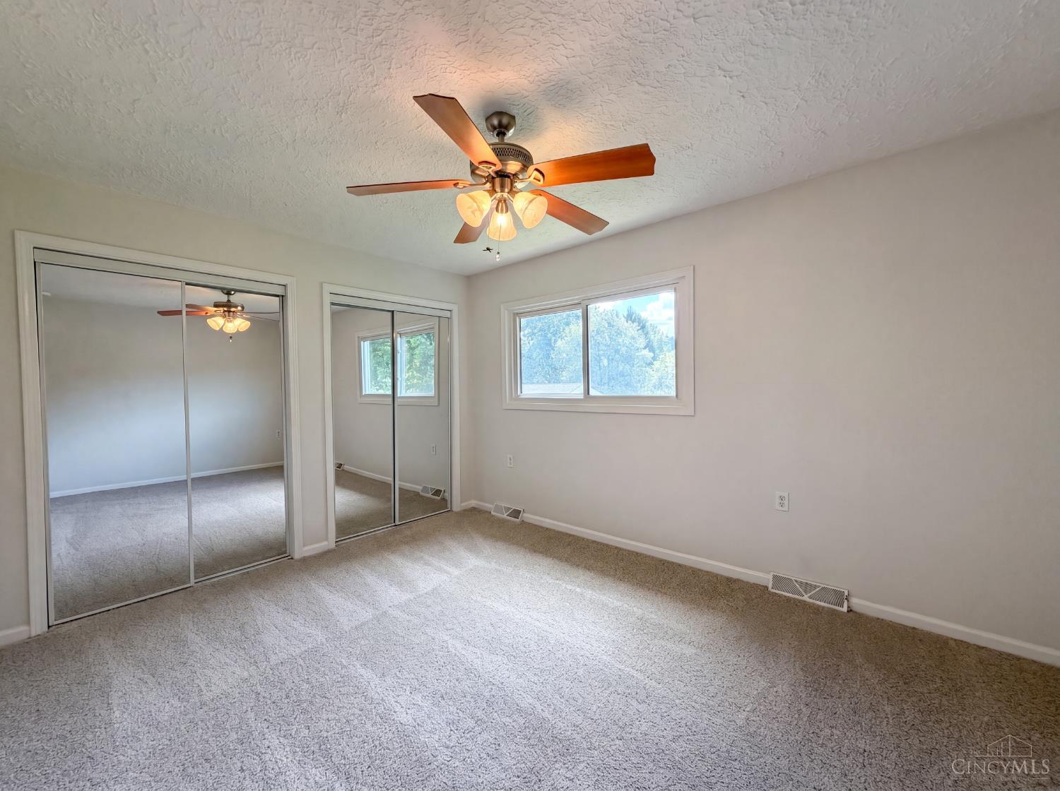 561 Nowlin Avenue, Greendale, IN, 47025 — photo 4