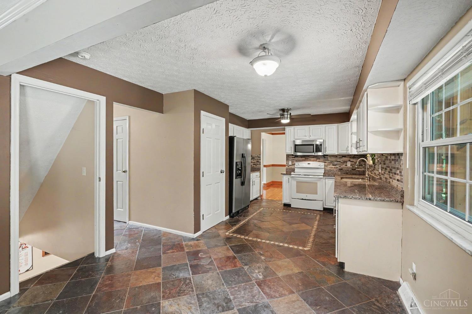 1682 Foxwood Trail, Miami Twp, OH, 45140