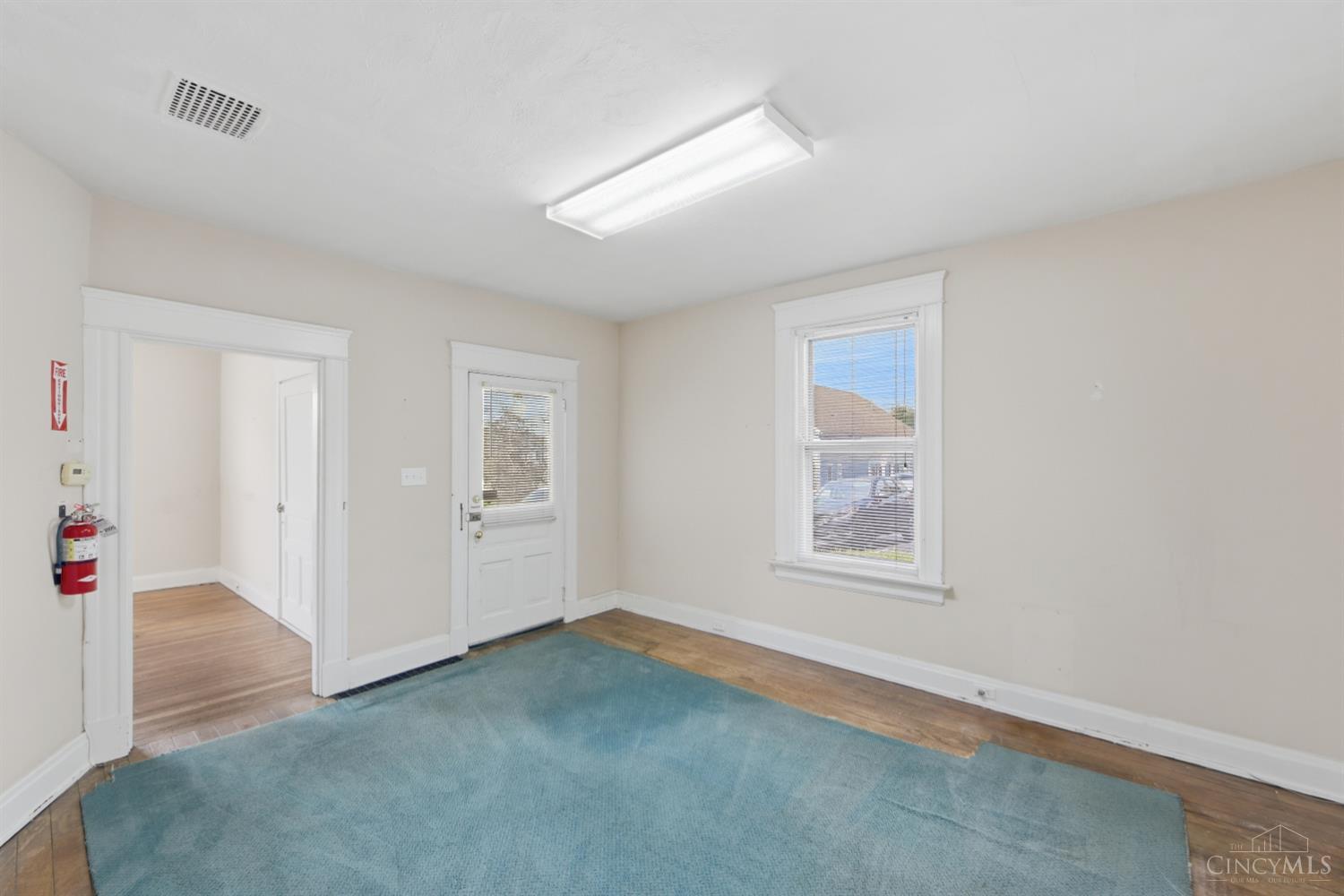 7816 Laurel Avenue, Madeira, OH, 45243 — photo 10