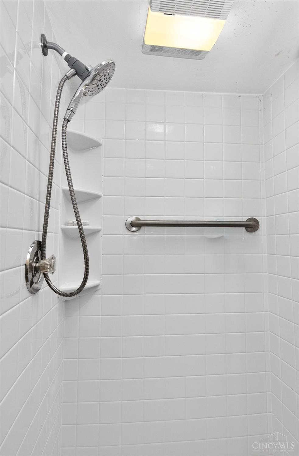 12178 Peak Drive, Springdale, OH, 45246 — photo 56