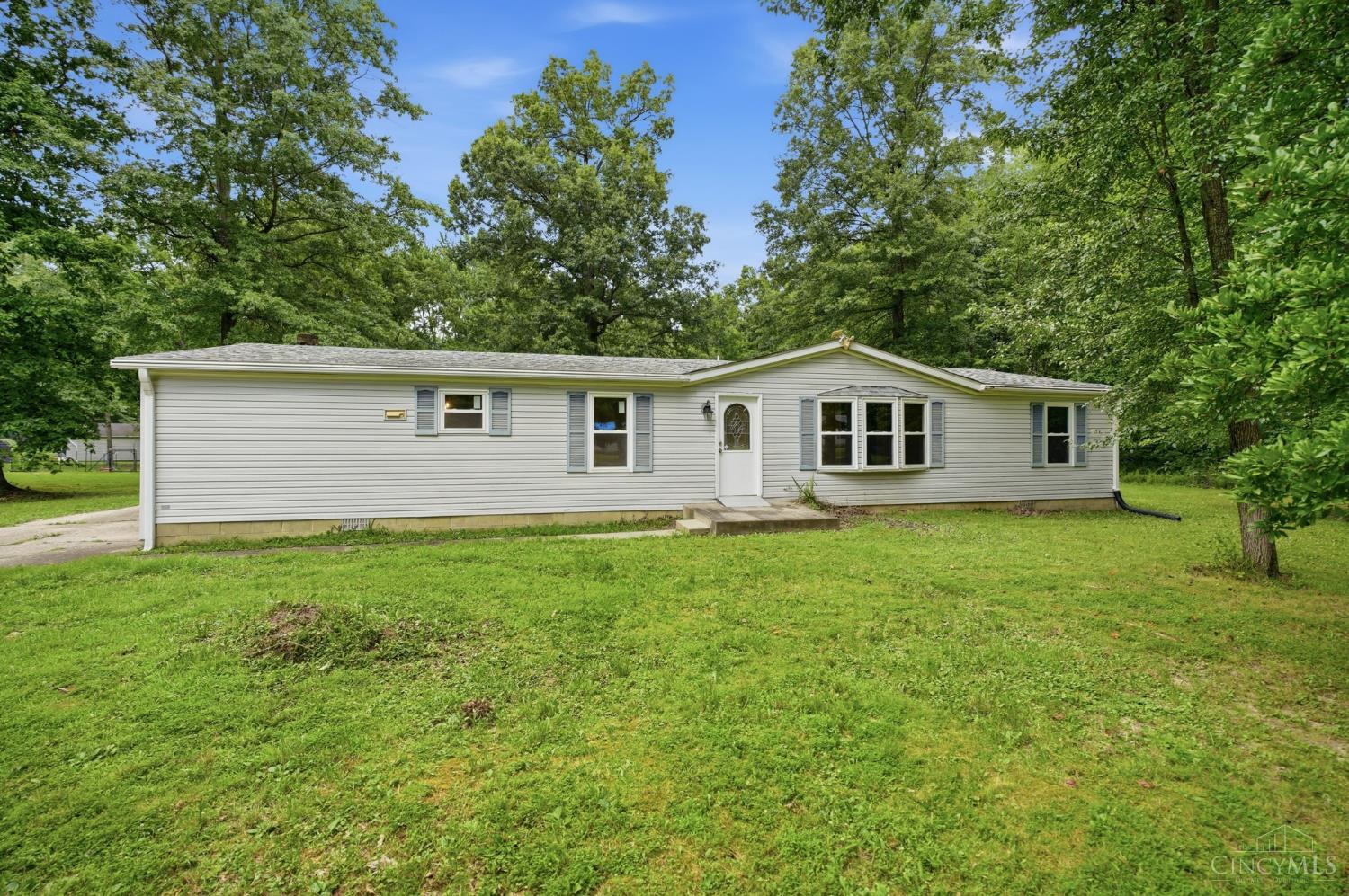 Homes for sale in Monroe Twp, OH | 2873 Lindale Mount Holly Rd, Monroe Twp, OH 45102 | MLS# 1886144