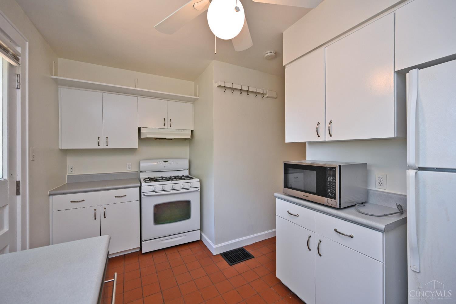 3559 Rawson Place, Cincinnati, OH, 45209 — photo 18