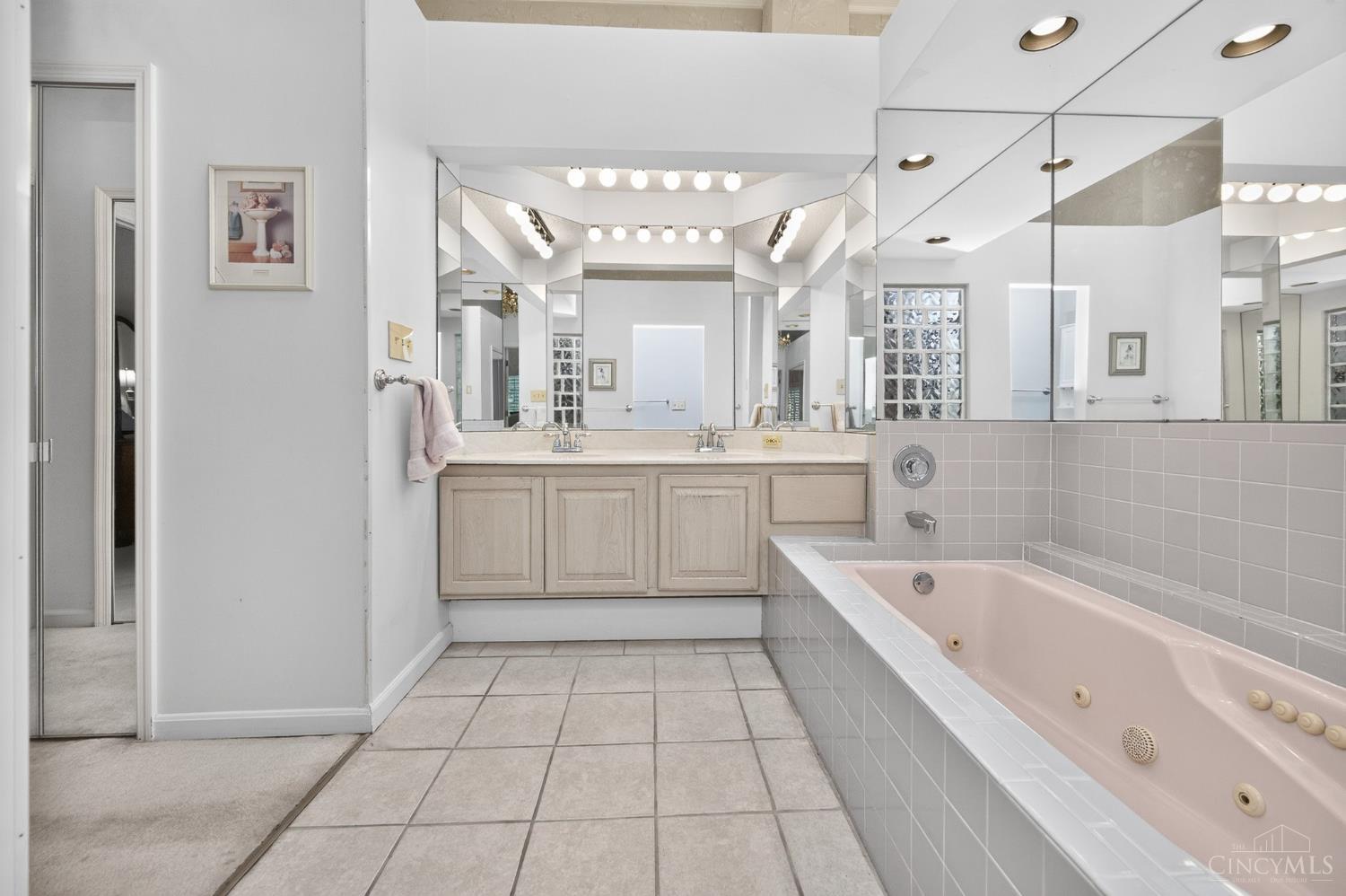 12178 Peak Drive, Springdale, OH, 45246 — photo 36