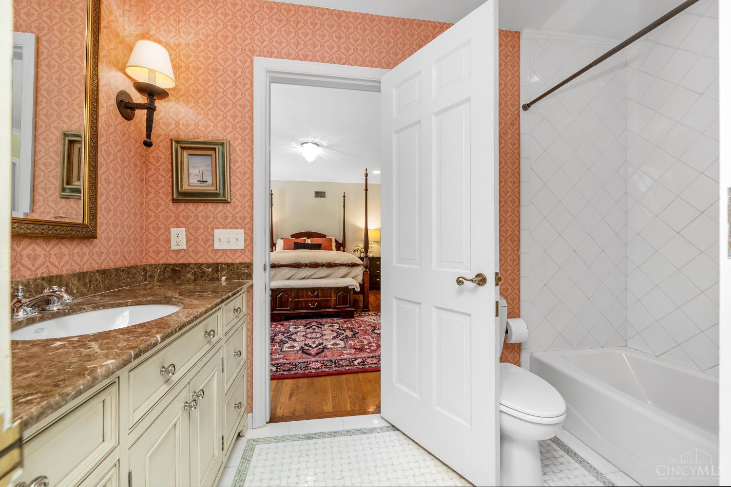 5475 Waring Drive, Indian Hill, OH, 45243 — photo 27