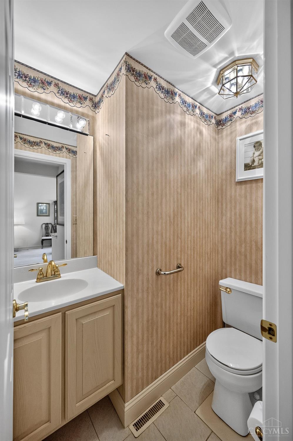 12178 Peak Drive, Springdale, OH, 45246 — photo 31