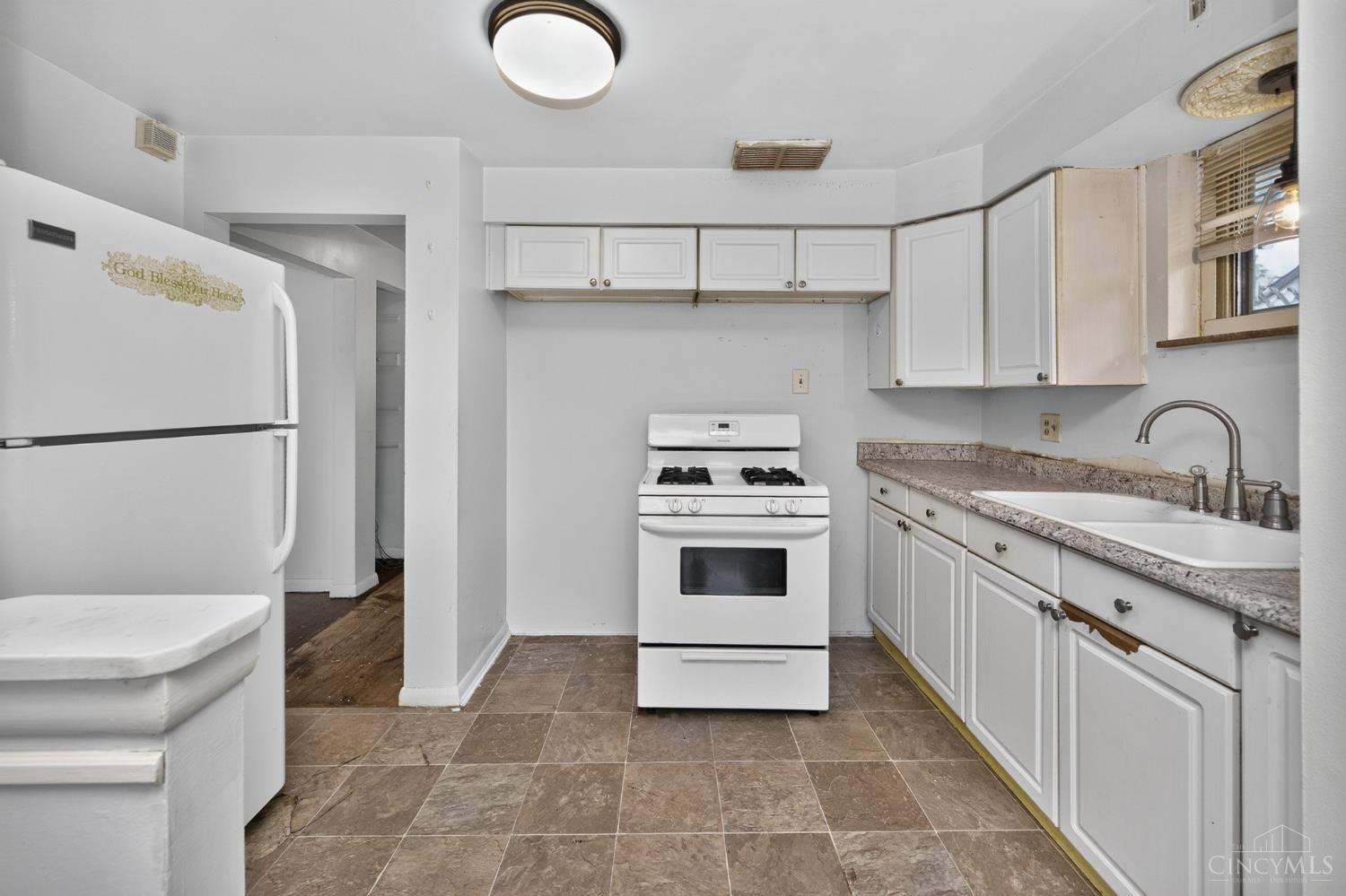 1324 Thurnridge Drive, Reading, OH, 45215 — photo 11